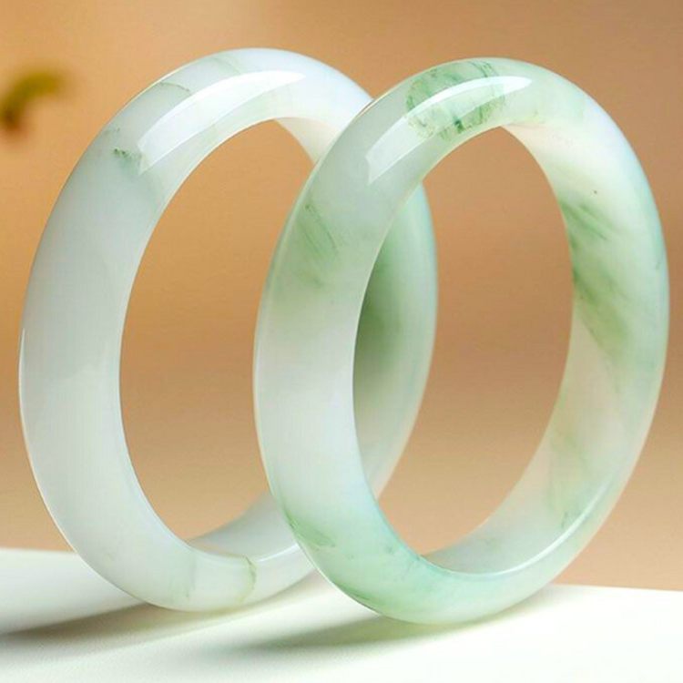 Verdant Spirit – The Silent Mountain Bangle