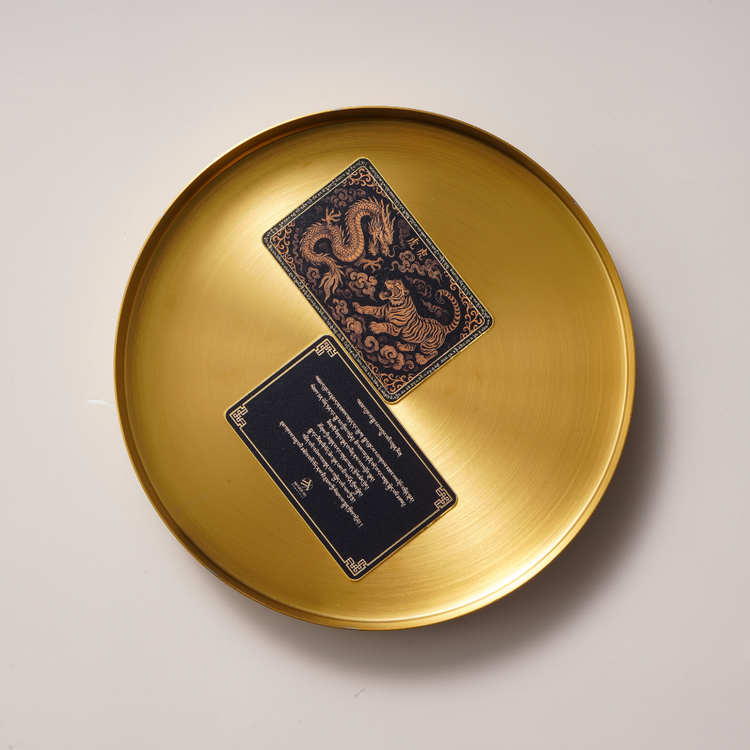 Gold Charisma Talisman - Emblem of Command